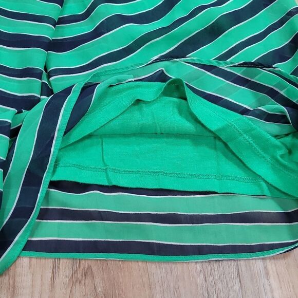 🔺️New York & Co Green & Blue Striped Sleeveless Blouse Medium - Picture 6 of 13